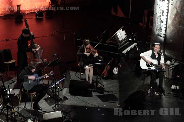 STEPHAN EICHER - FINN - 2009-06-25 - PARIS - Theatre des Bouffes du Nord - 